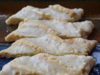 Annemarie’s Butter Cookies with Lemon Icing